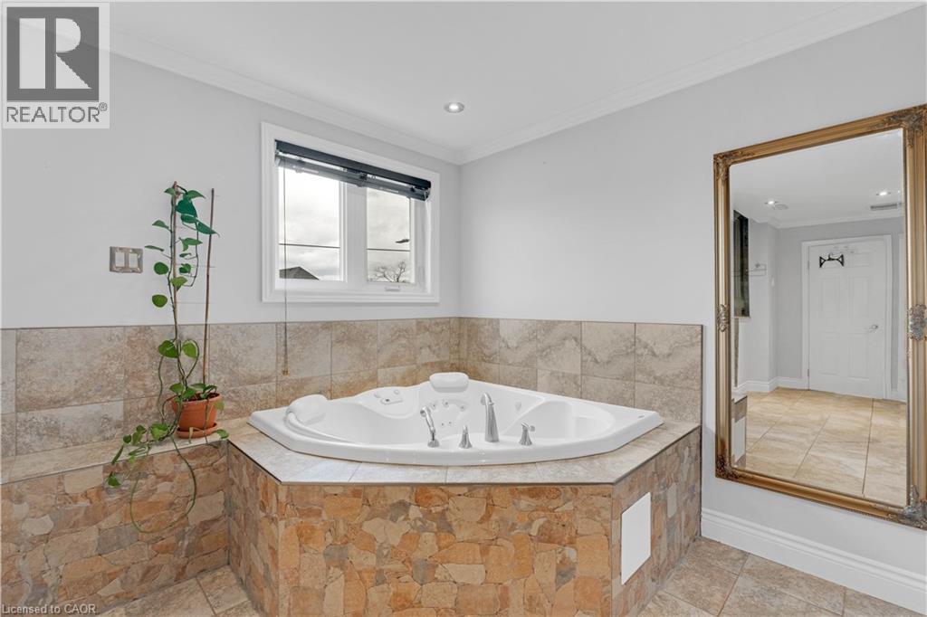 3460 CAWTHRA Road - 36