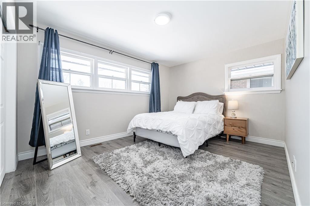 25 HAHN Place Unit# MAIN, Kitchener, Ontario, N2M1R4 — Photo 22