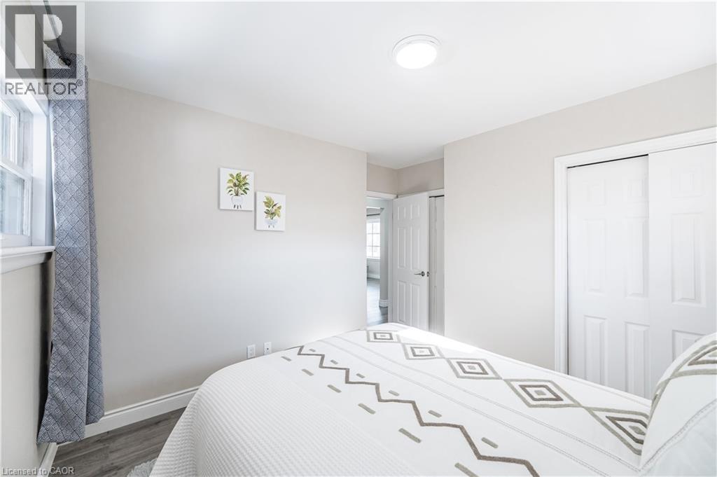 25 HAHN Place Unit# MAIN, Kitchener, Ontario, N2M1R4 — Photo 23