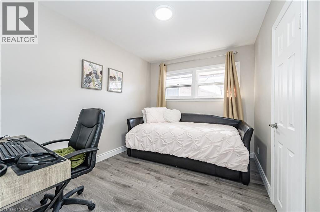 25 HAHN Place Unit# MAIN, Kitchener, Ontario, N2M1R4 — Photo 19