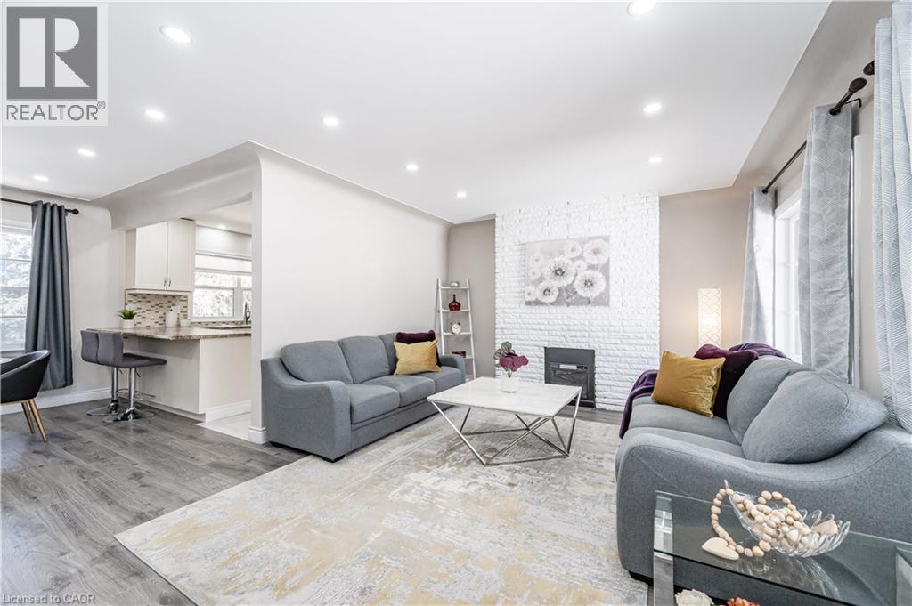 25 HAHN Place Unit# MAIN, Kitchener, Ontario, N2M1R4 — Photo 5