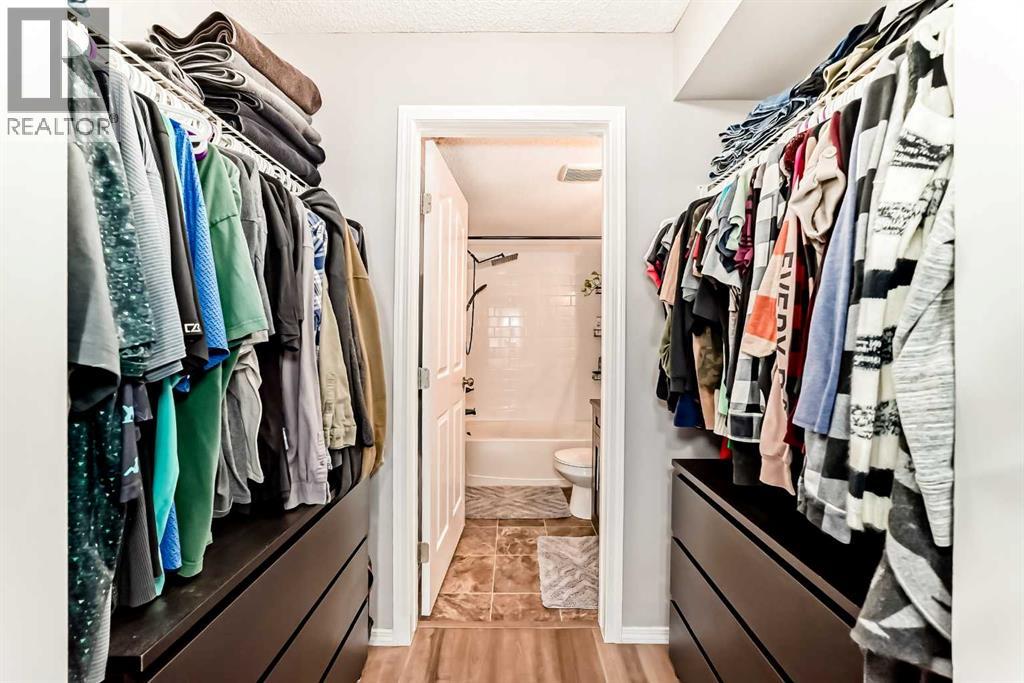 #1208 403 Mackenzie Way SW - 34