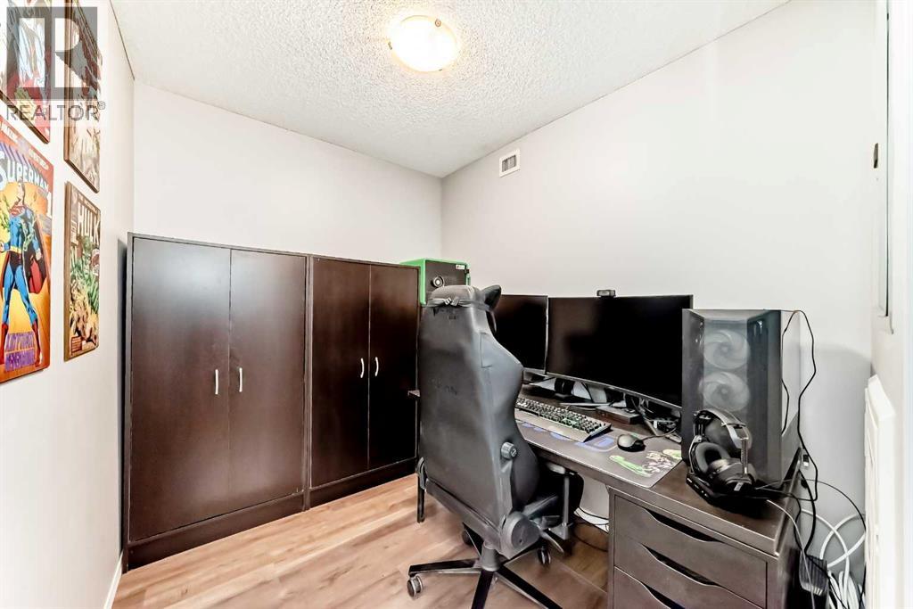 #1208 403 Mackenzie Way SW - 38