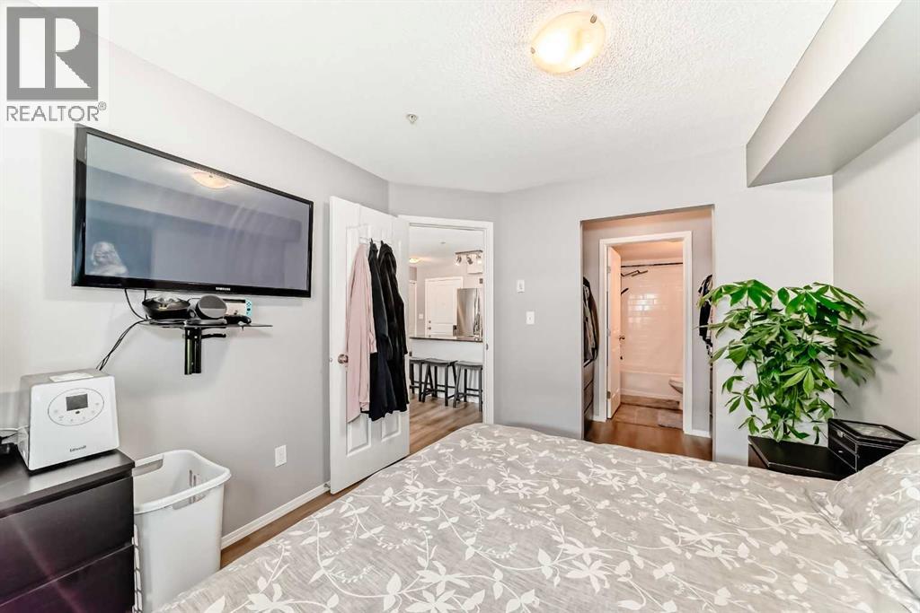 #1208 403 Mackenzie Way SW - 31