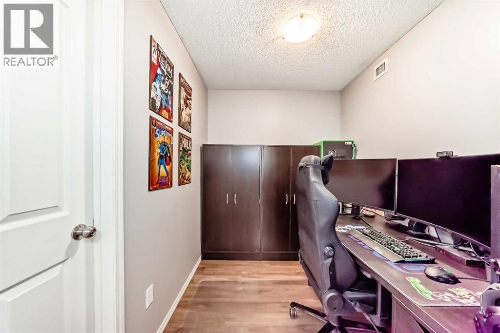 #1208 403 Mackenzie Way SW - 39