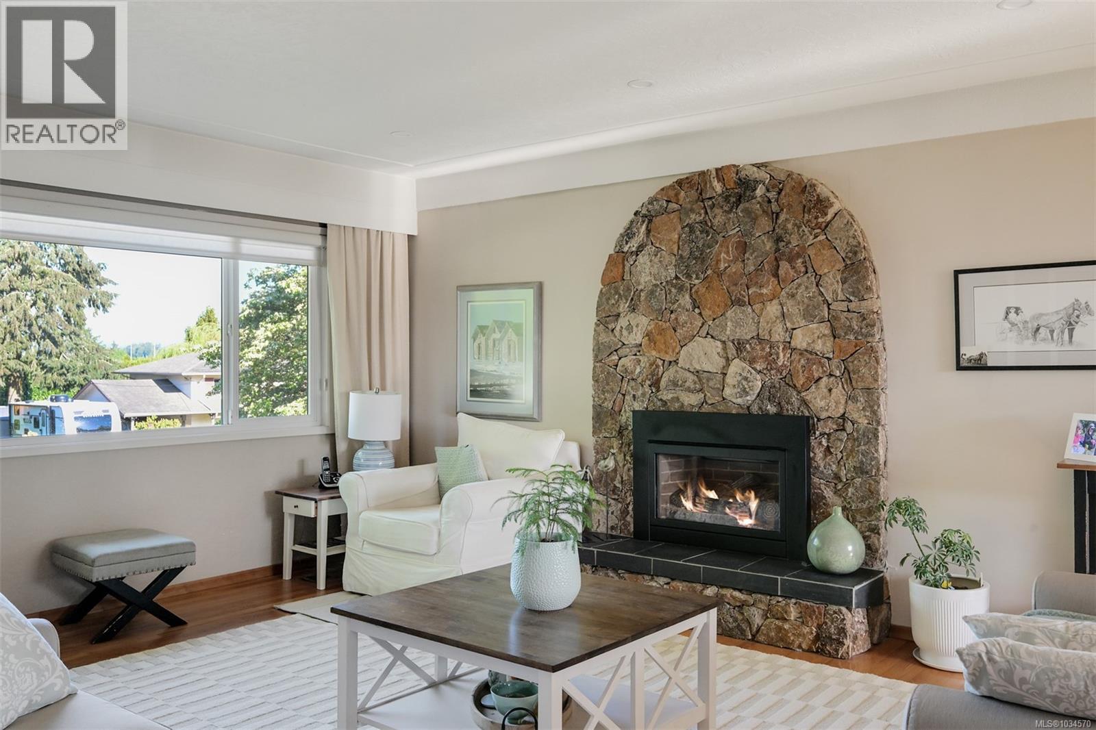 6635 Buena Vista Rd - 5