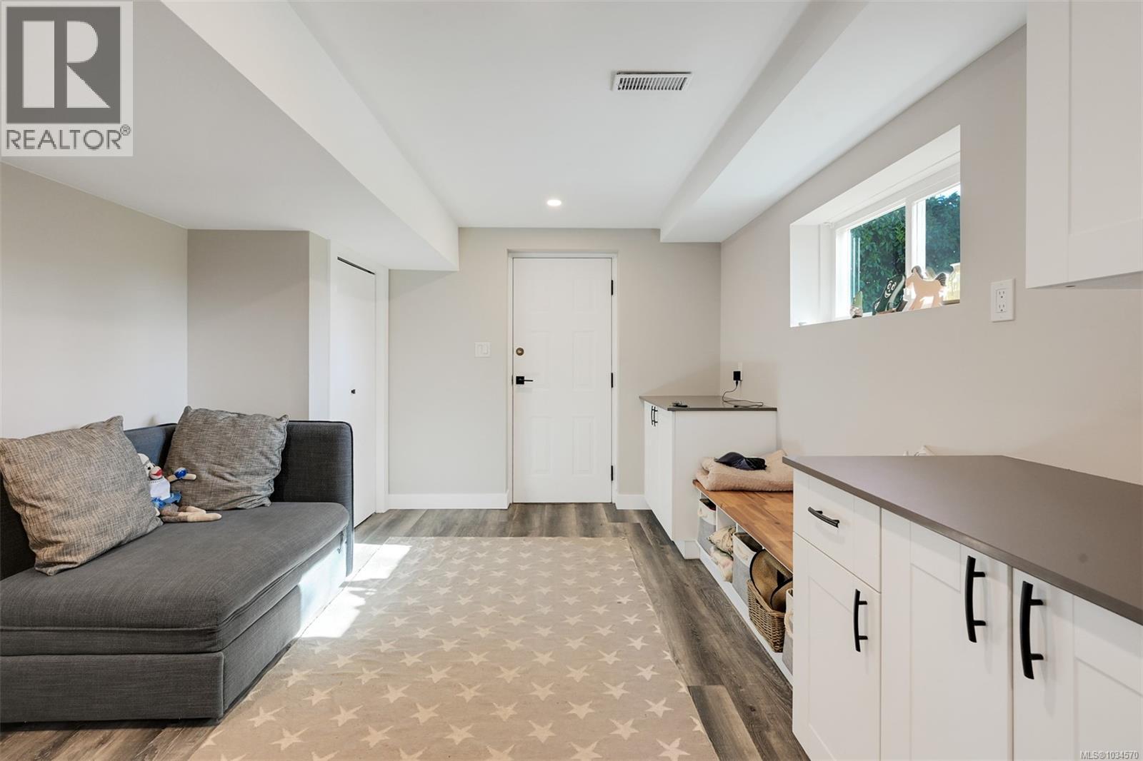6635 Buena Vista Rd - 46