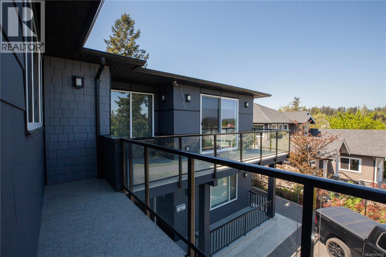 741 Snowdrop Ave - 11