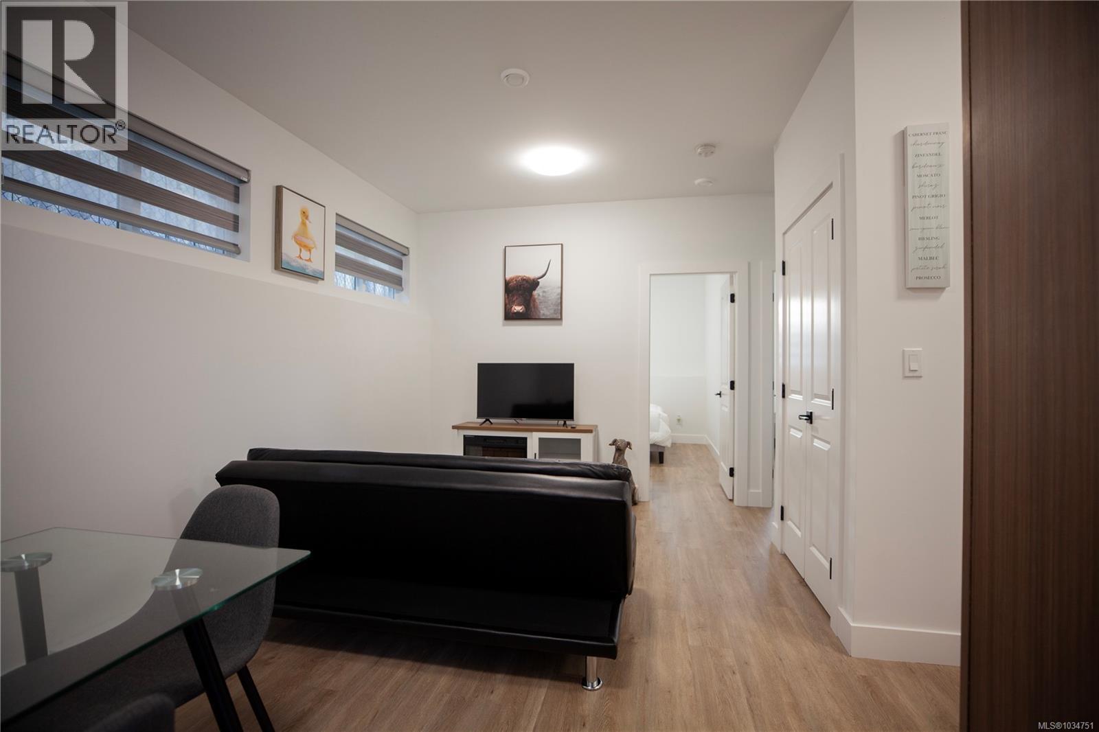 741 Snowdrop Ave - 99