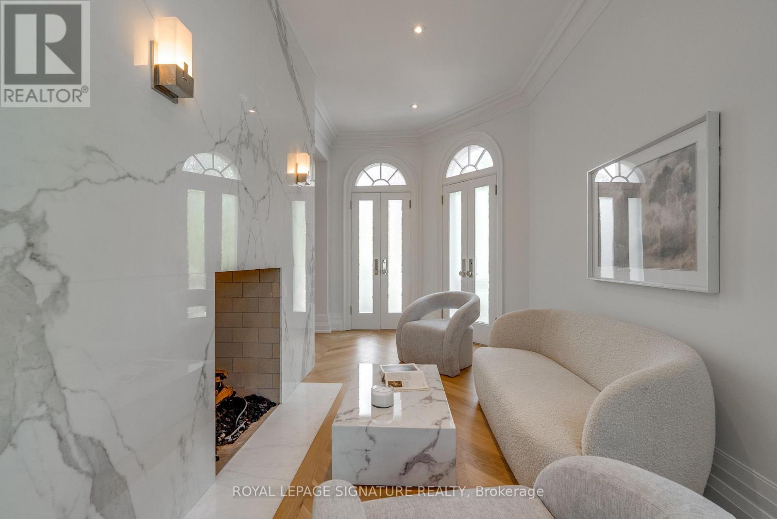 27 TEDDINGTON PARK AVENUE - 14