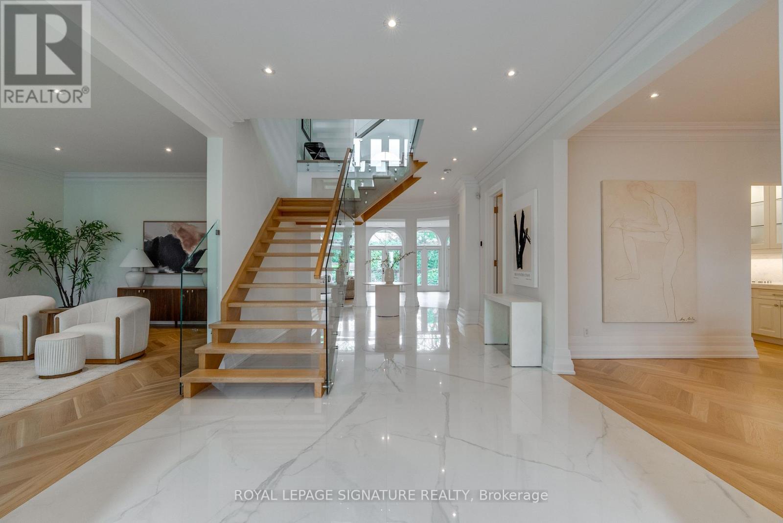 27 TEDDINGTON PARK AVENUE - 16