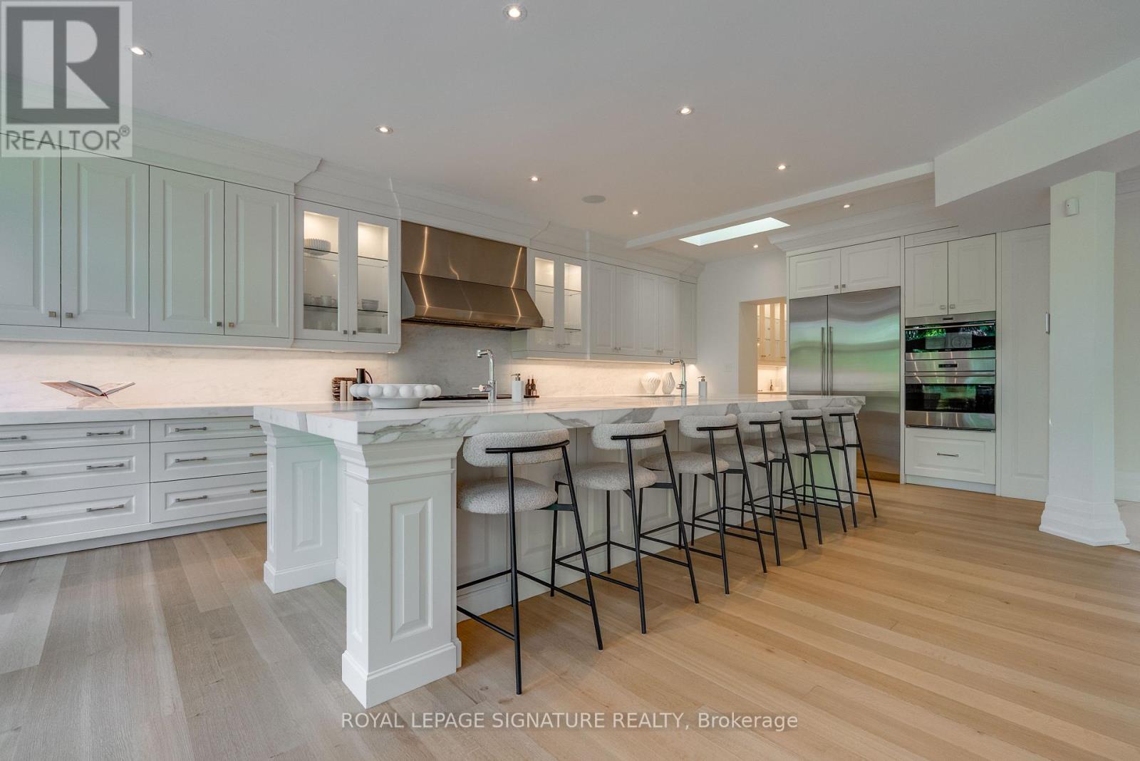 27 TEDDINGTON PARK AVENUE - 4