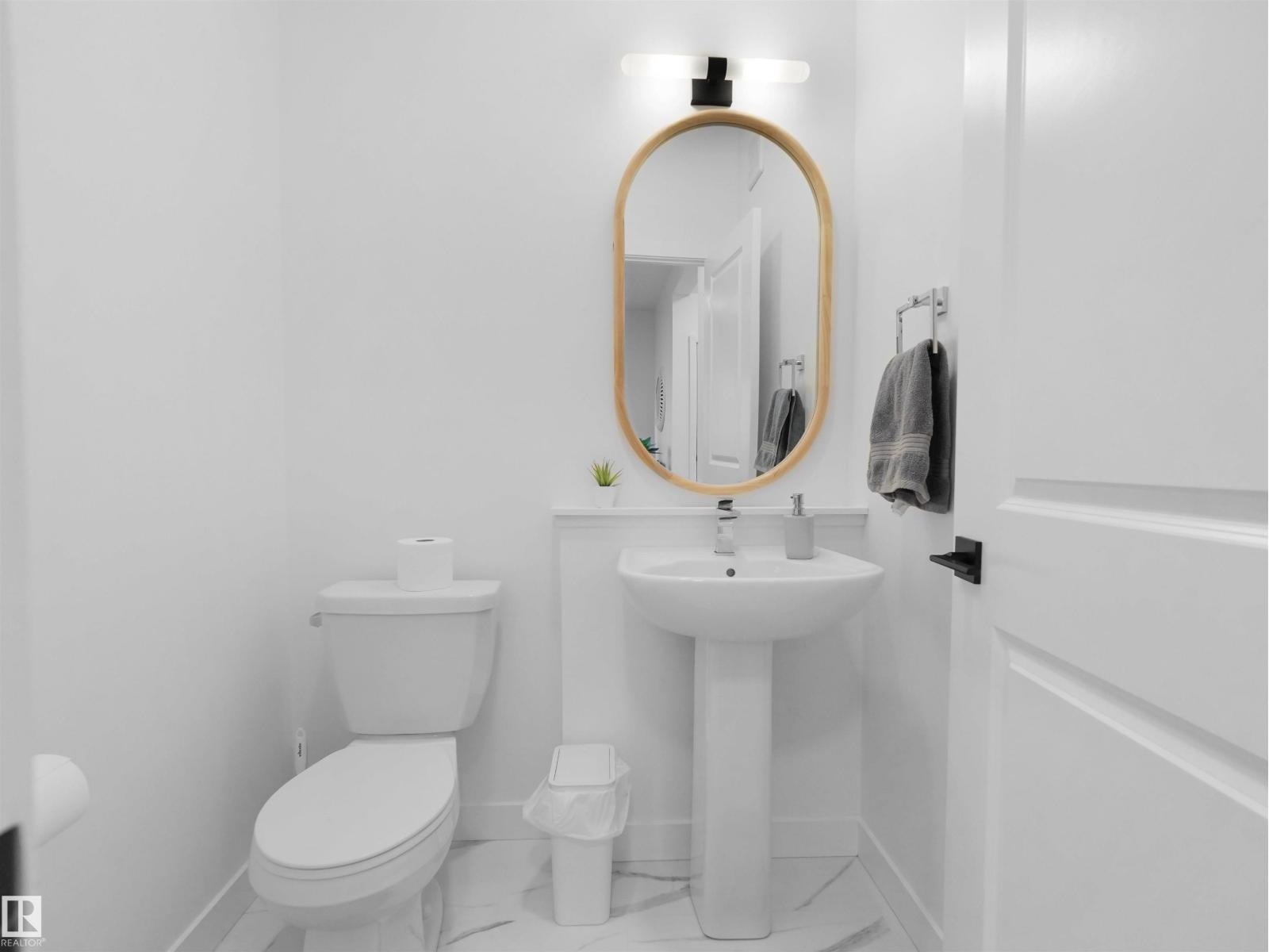 16252 19 AV SW - 5