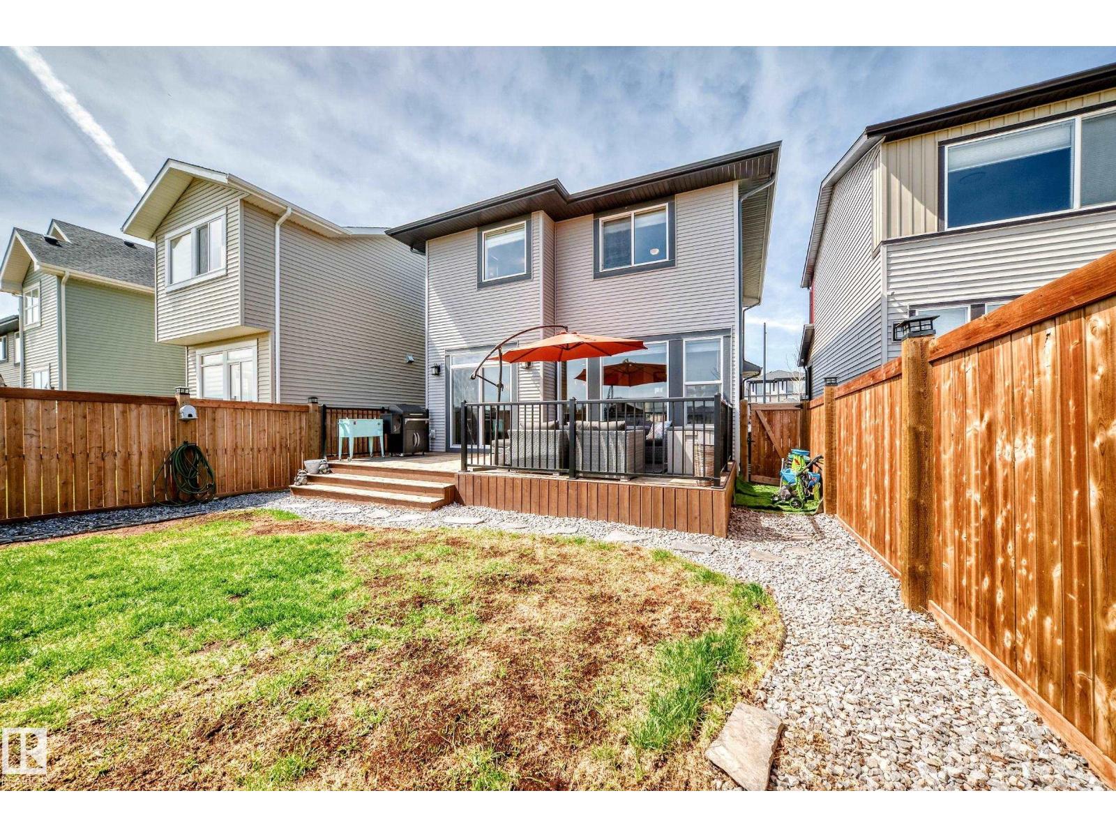 17207 64 ST NW - 62