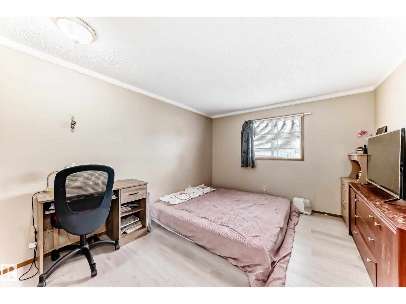 15611 83A ST NW - 16