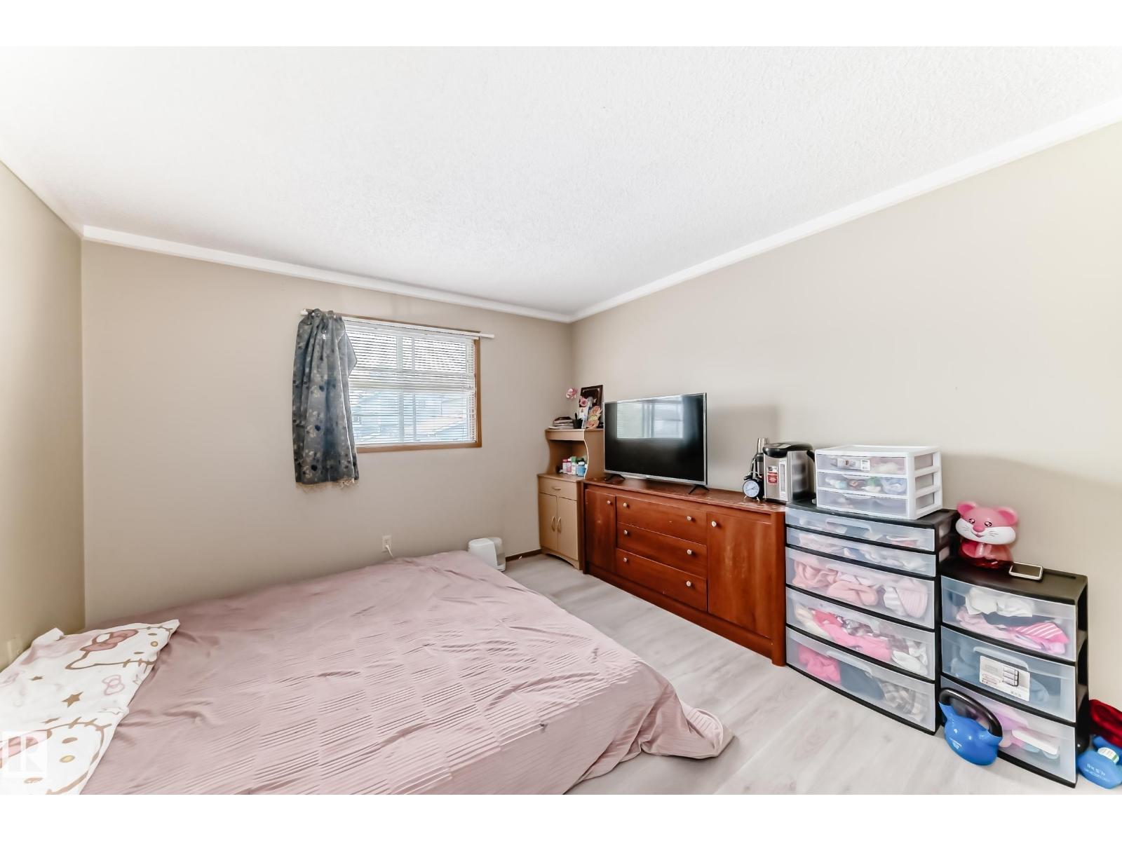 15611 83A ST NW - 17
