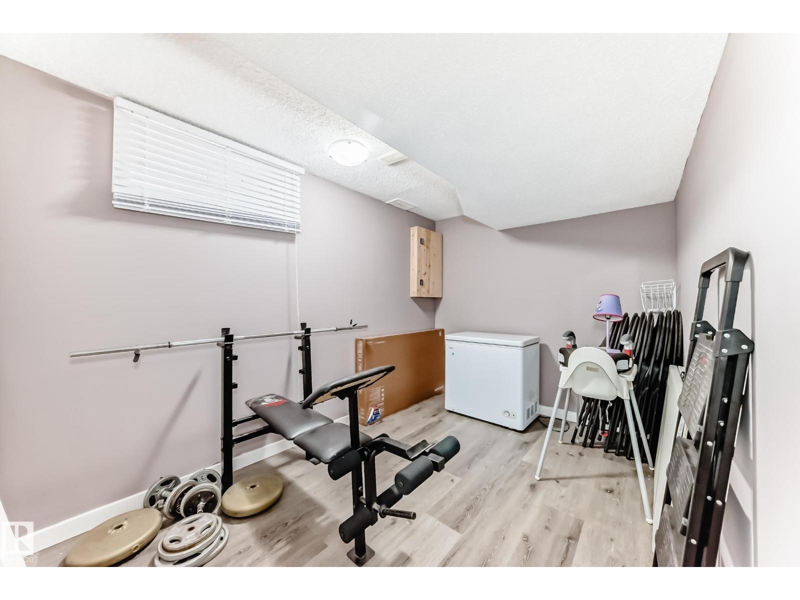 15611 83A ST NW - 27