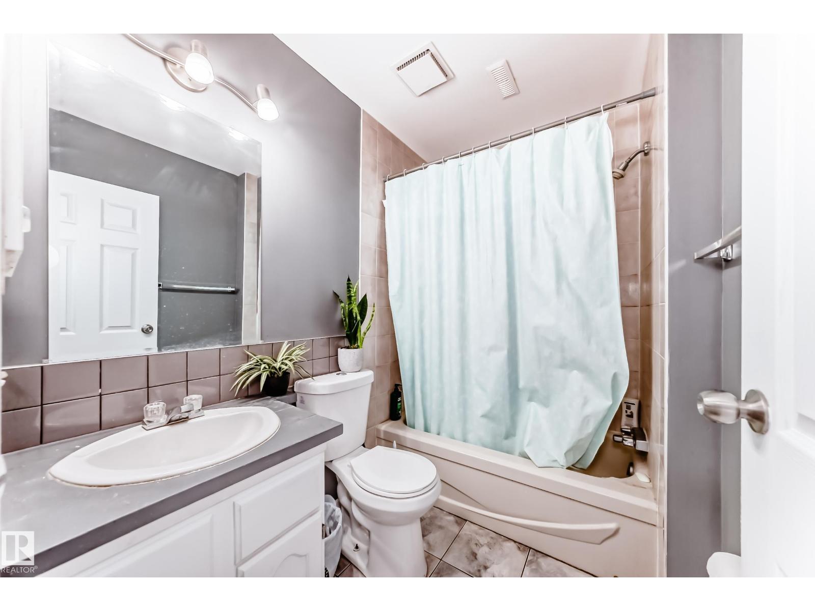 15611 83A ST NW - 29