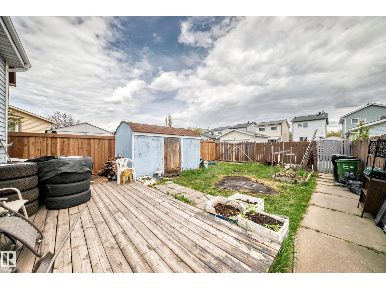 15611 83A ST NW - 33