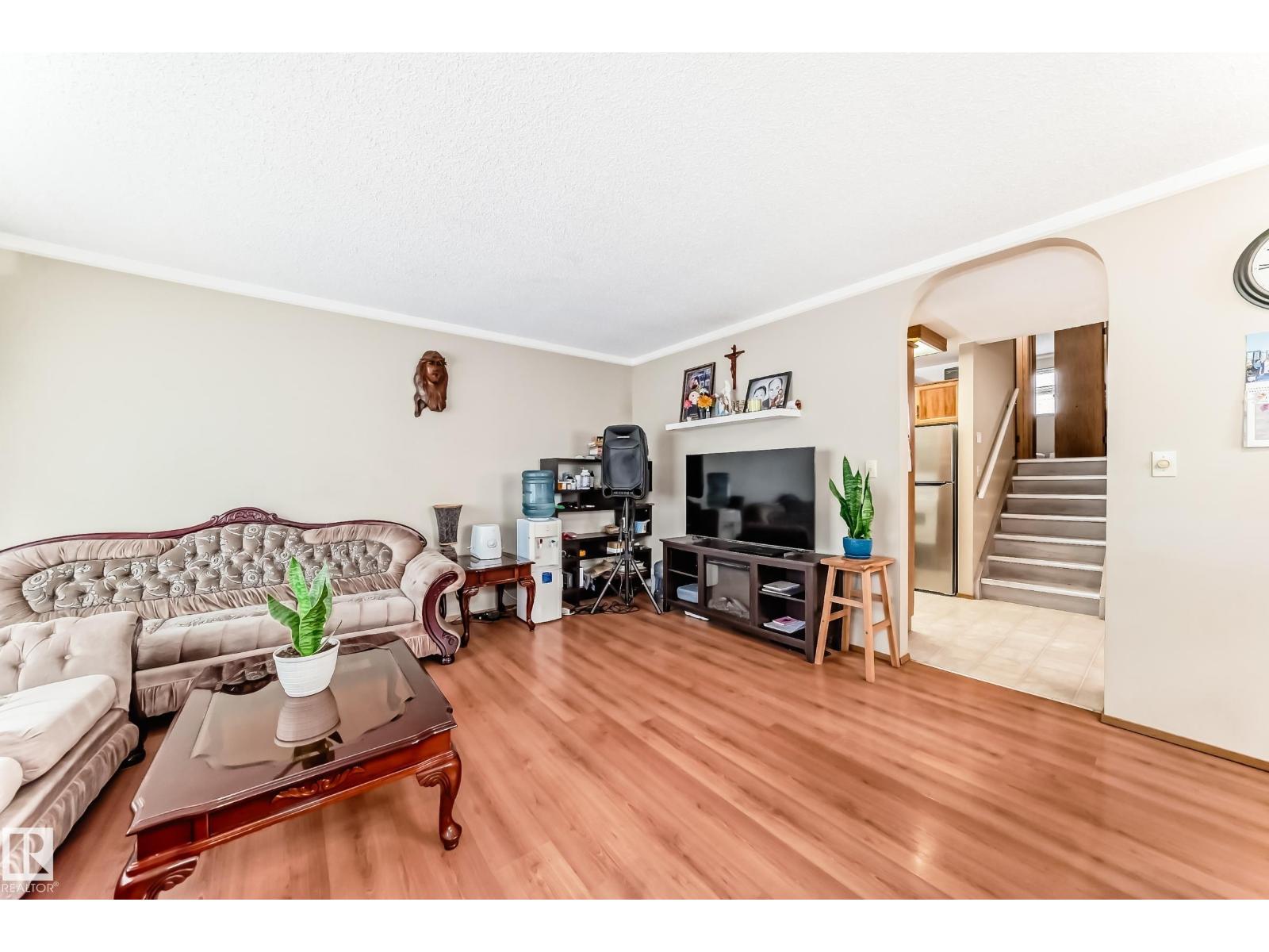 15611 83A ST NW - 8
