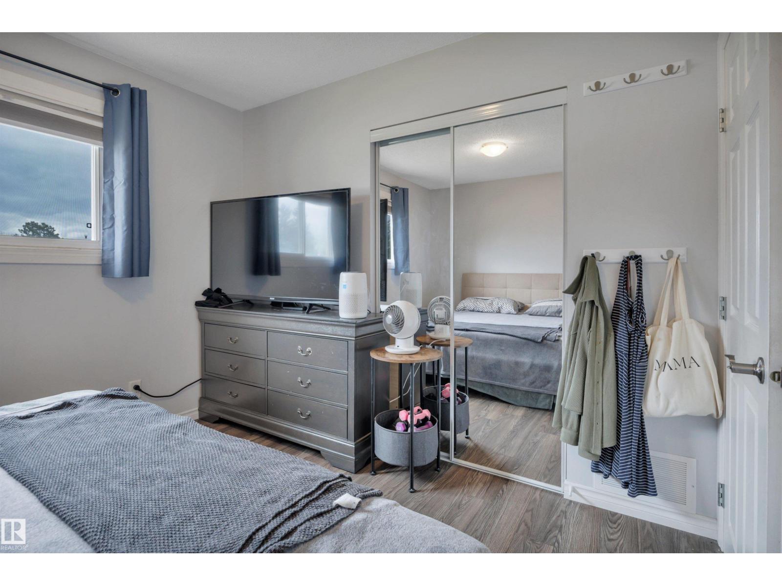 13432 58 ST NW - 21