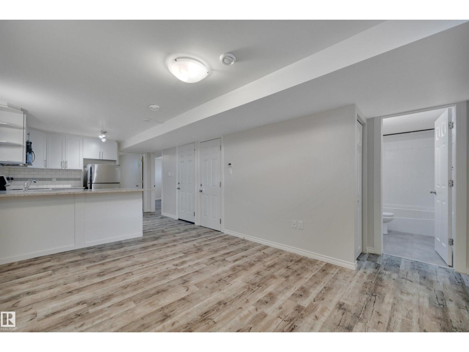 13432 58 ST NW - 38