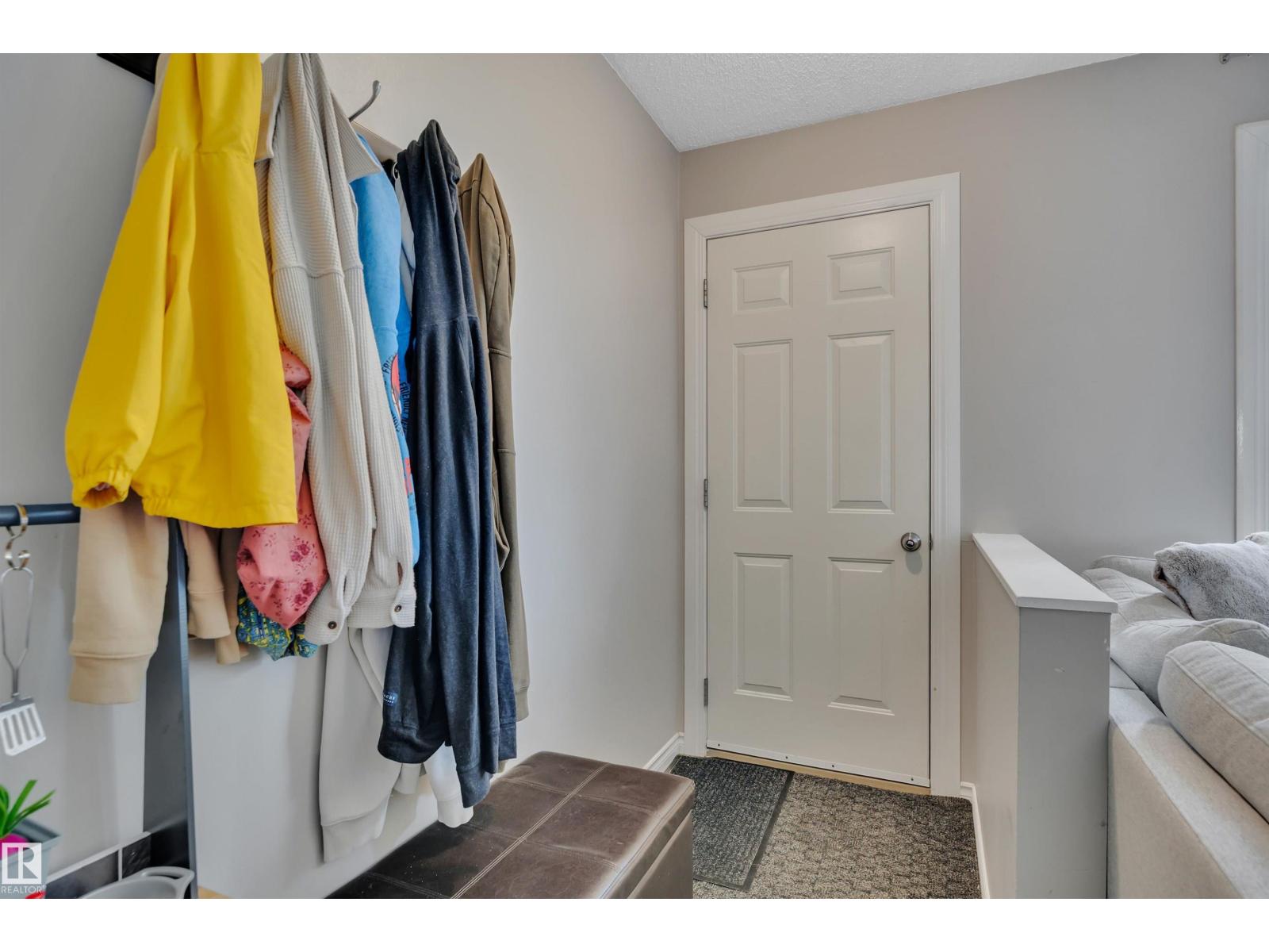13432 58 ST NW - 5