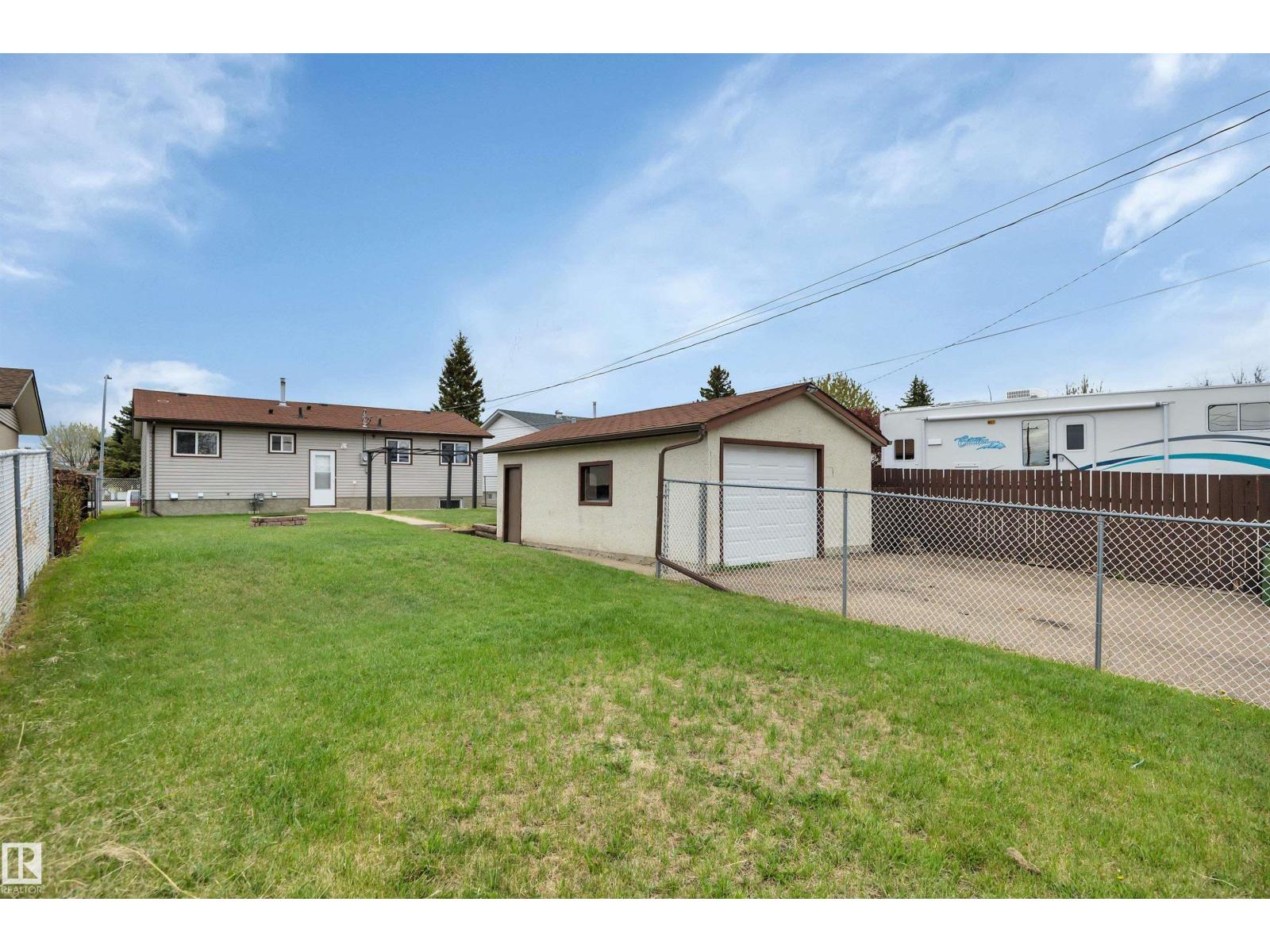 13432 58 ST NW - 50