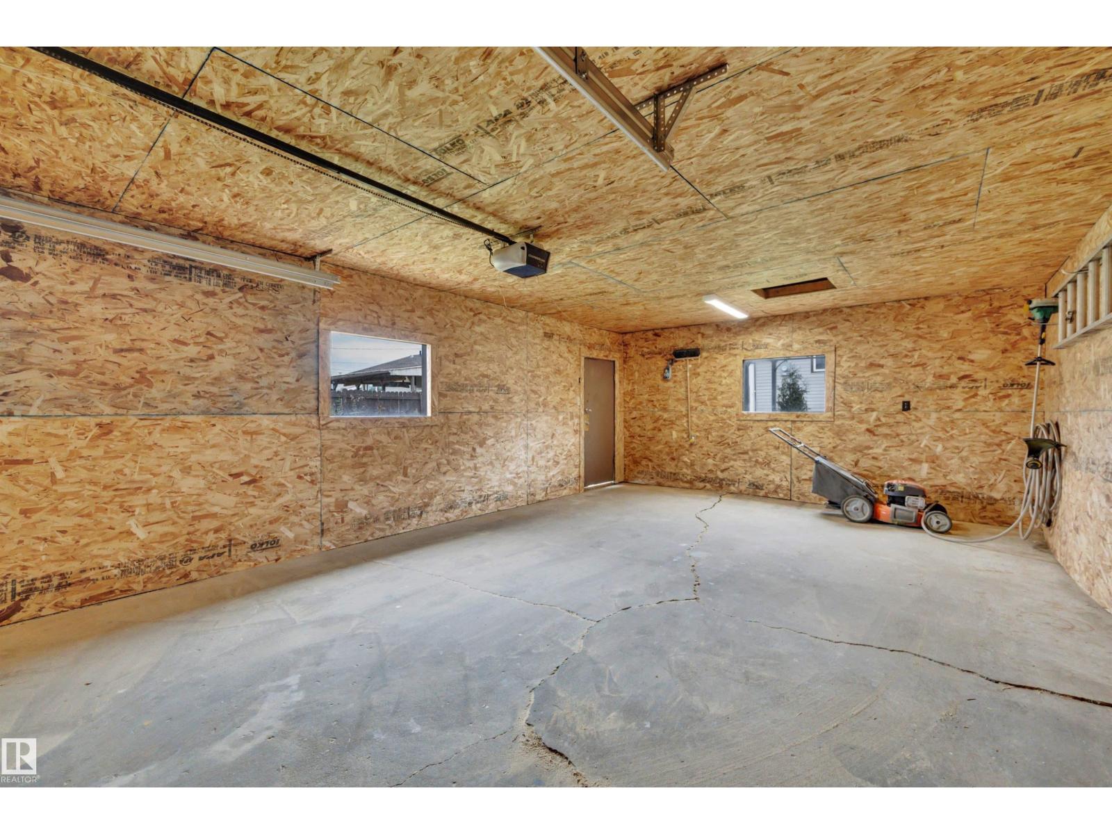 13432 58 ST NW - 51