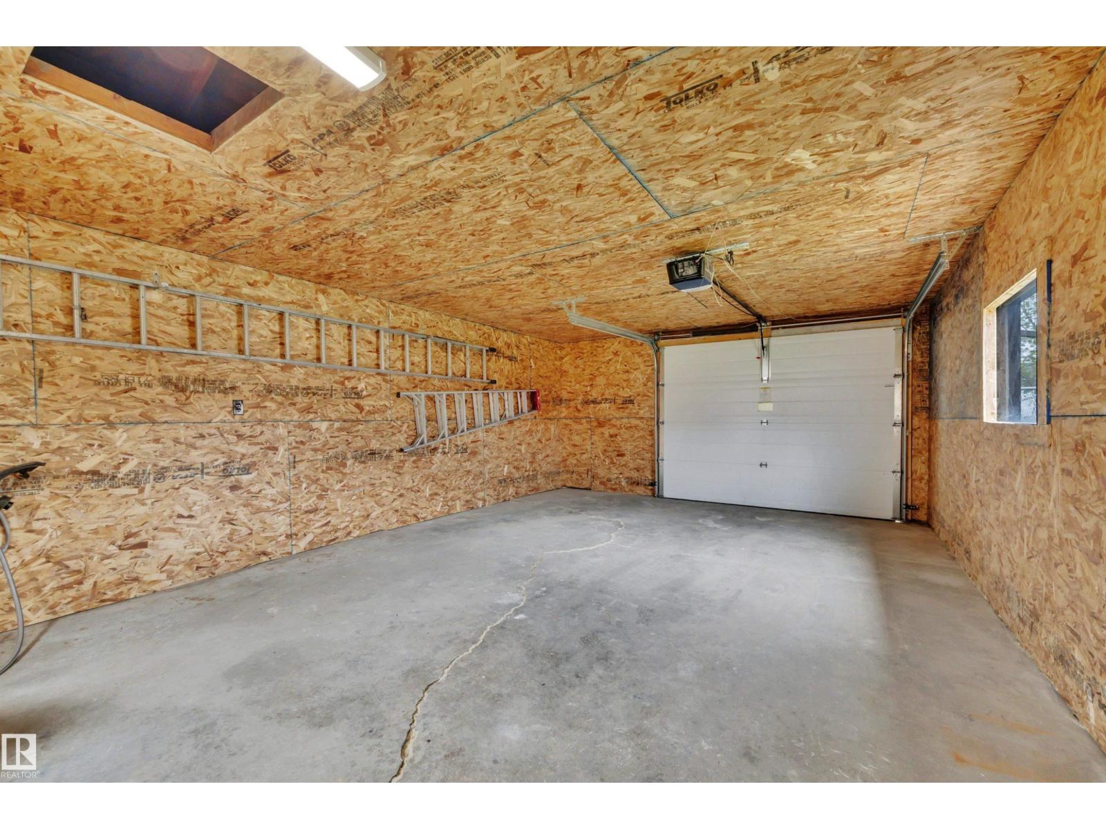 13432 58 ST NW - 52