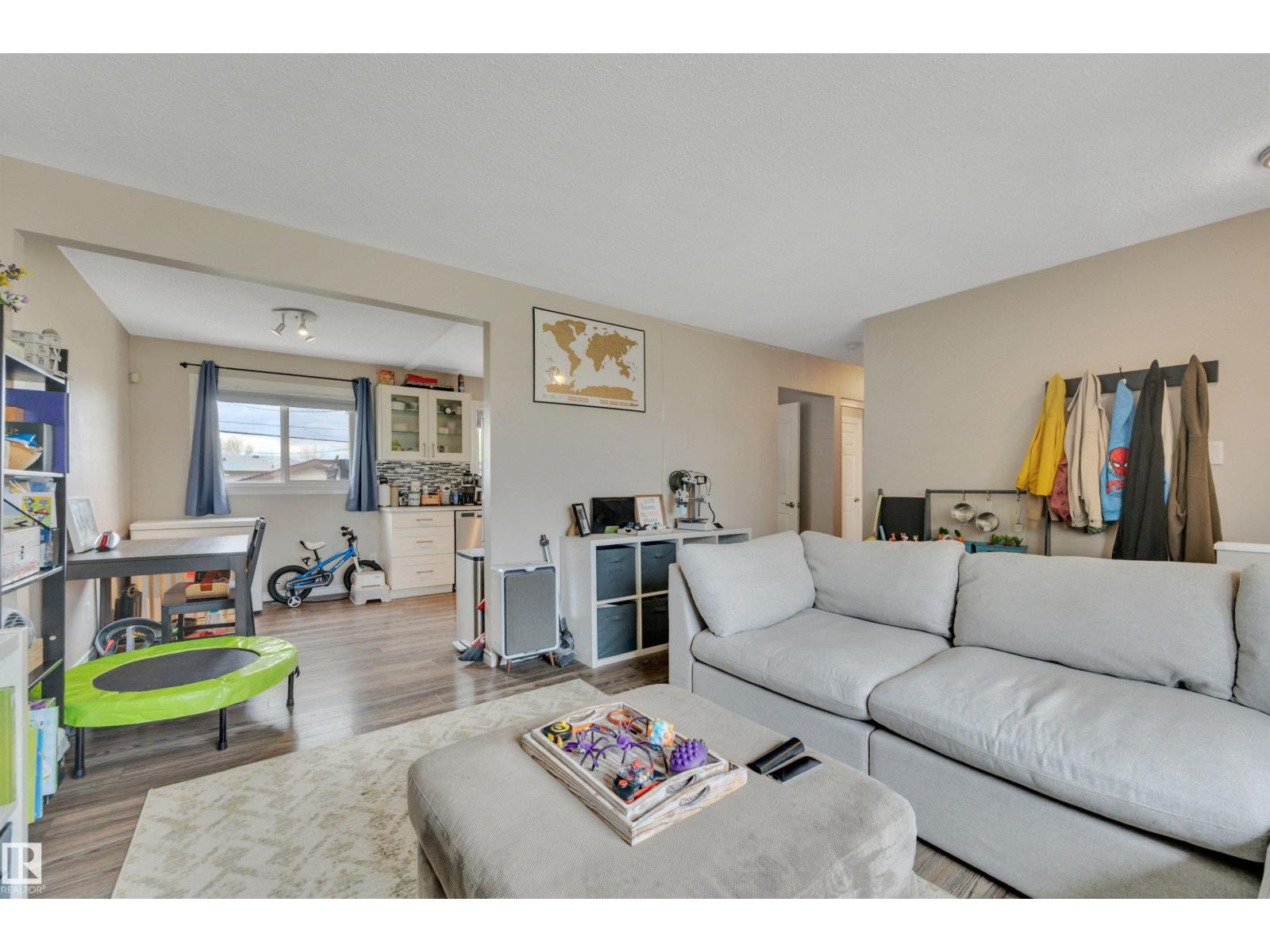 13432 58 ST NW - 9