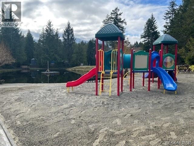 E2 2650 Turnbull Rd, Qualicum Beach