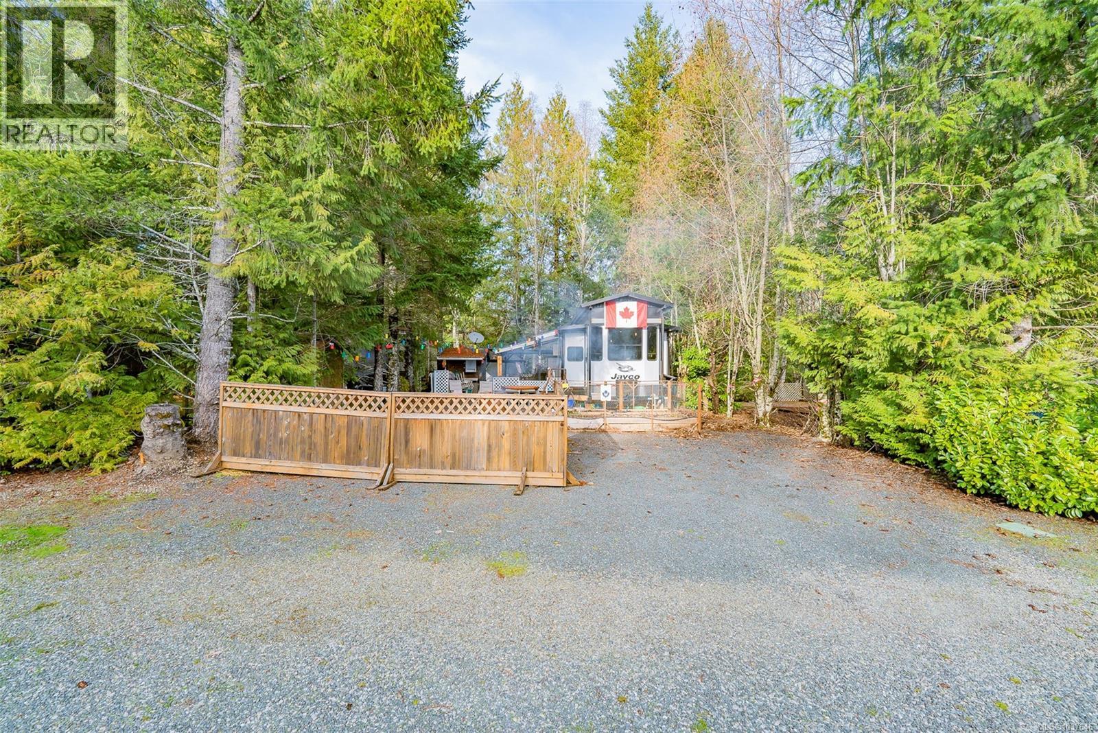 E2 2650 Turnbull Rd, Qualicum Beach