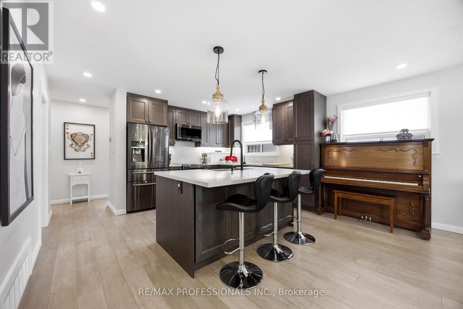 33 BRAMPTON ROAD - 12