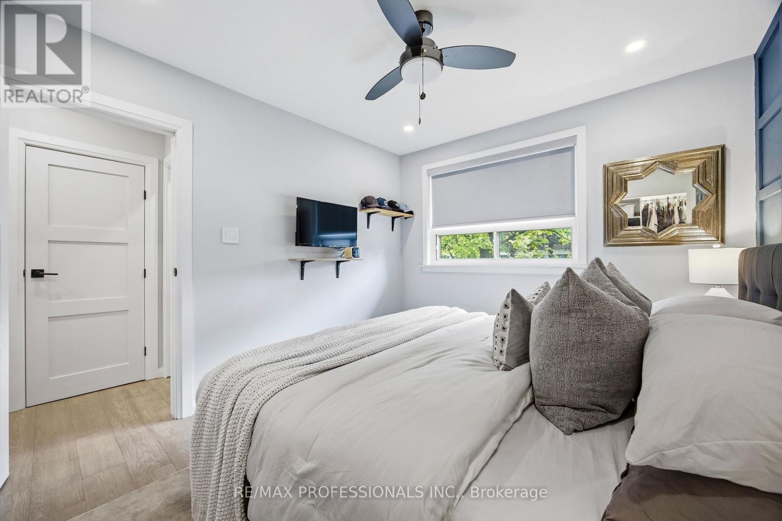 33 BRAMPTON ROAD - 20