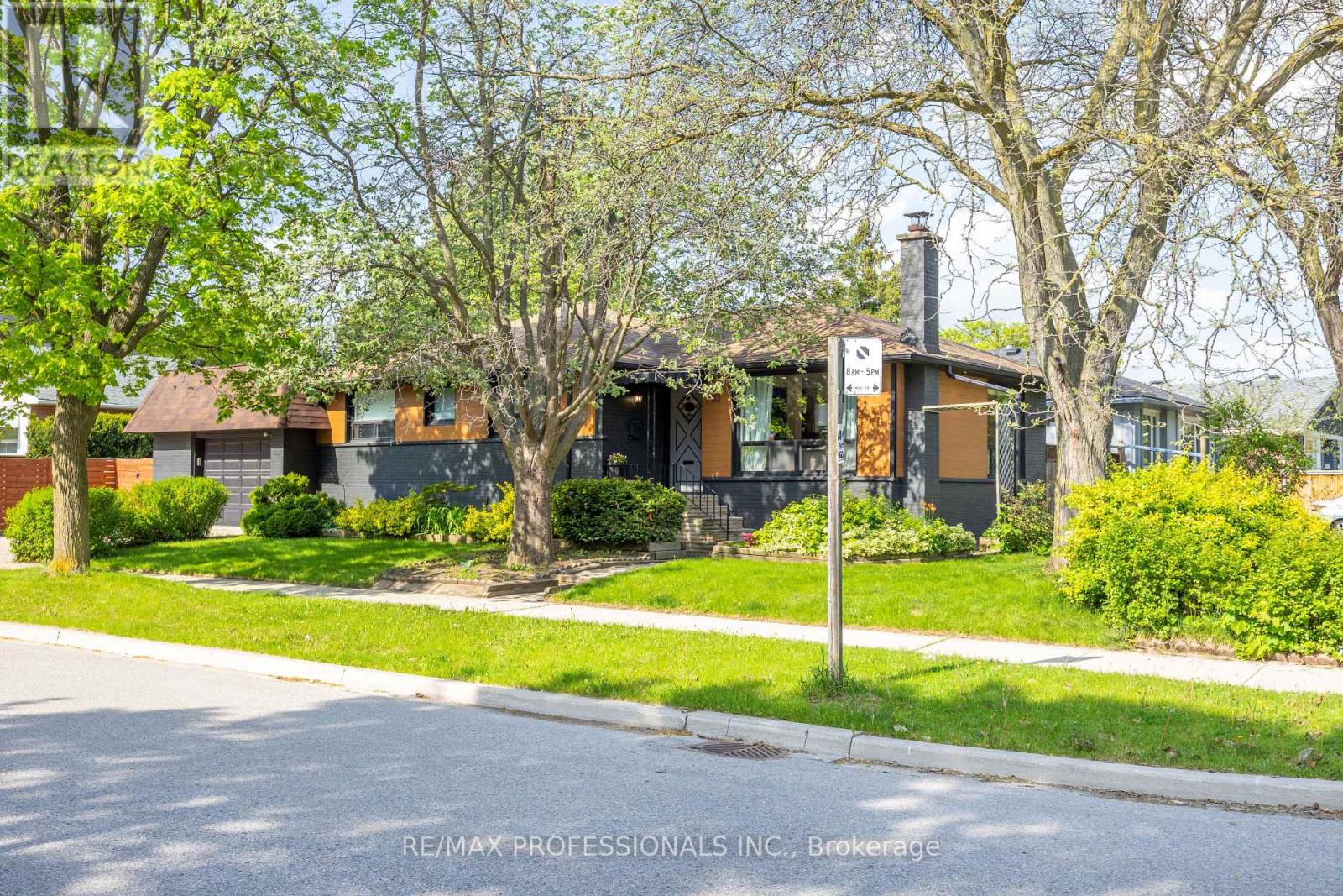 33 BRAMPTON ROAD - Image 3