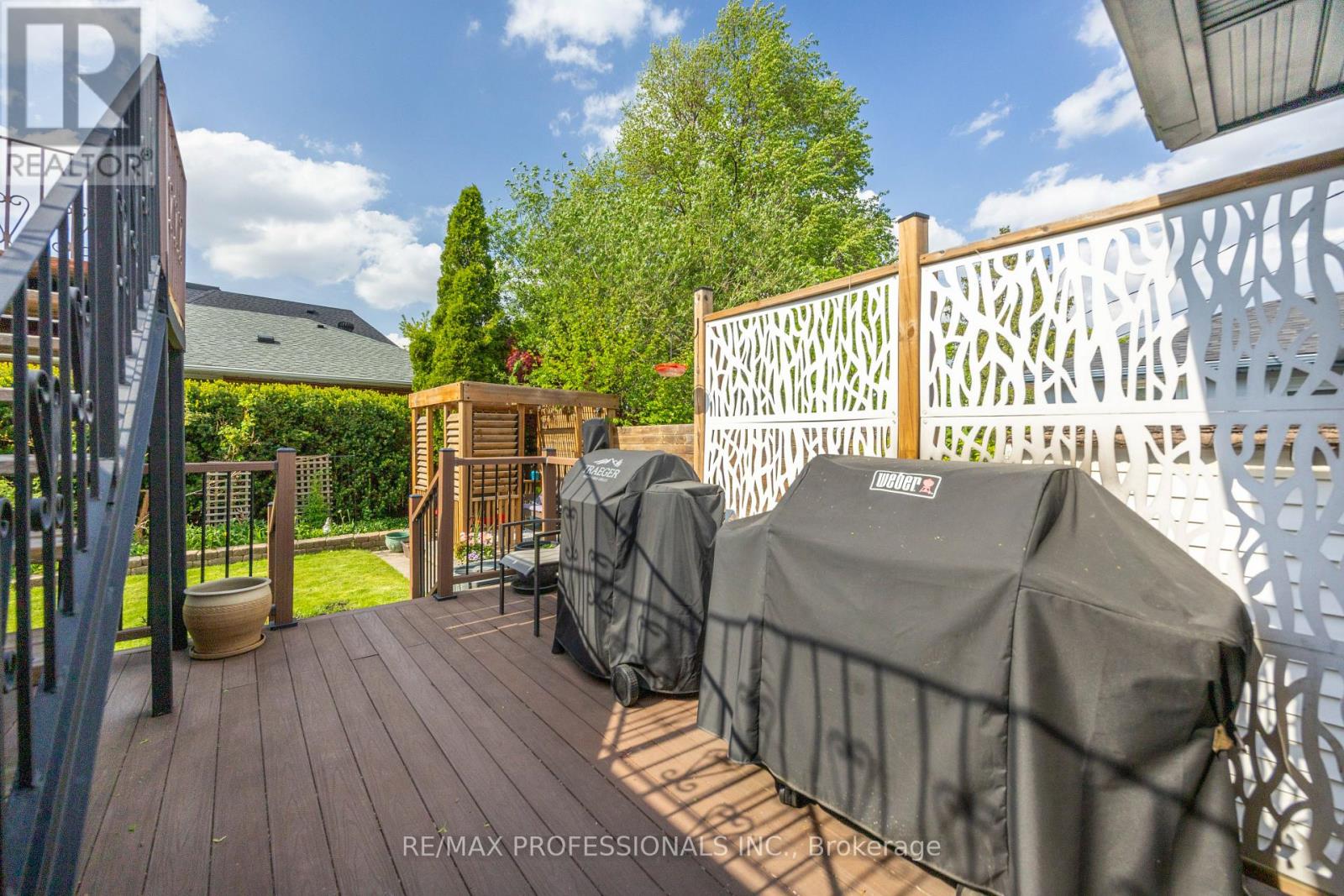 33 BRAMPTON ROAD - 37