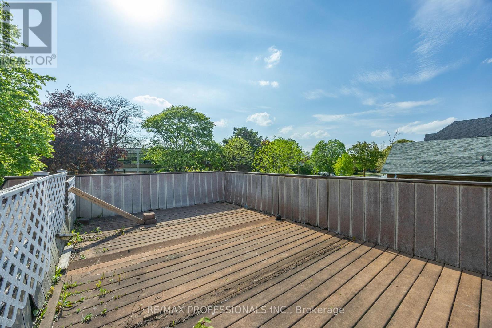 33 BRAMPTON ROAD - 44