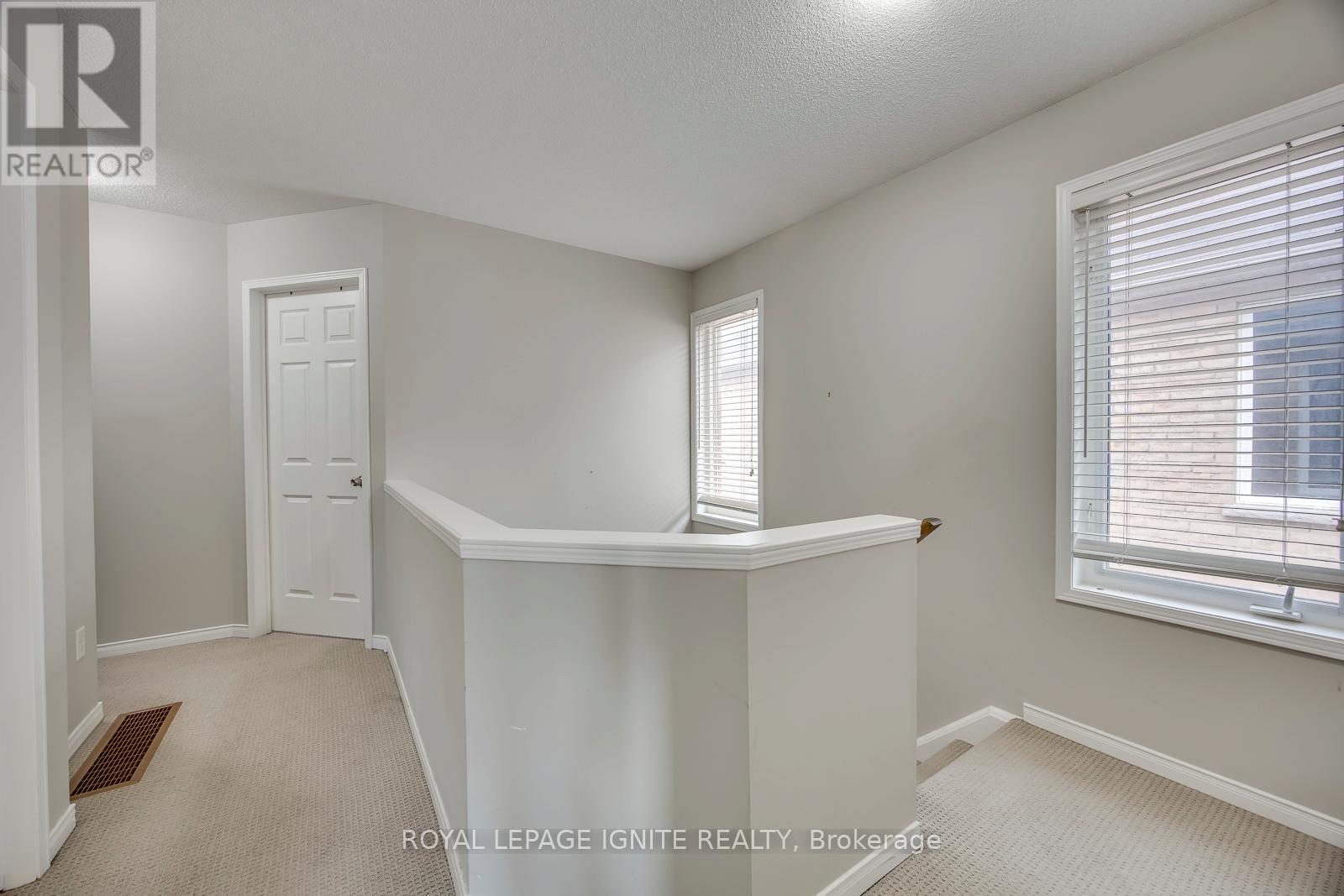 7086 FAIRMEADOW CRESCENT - 19