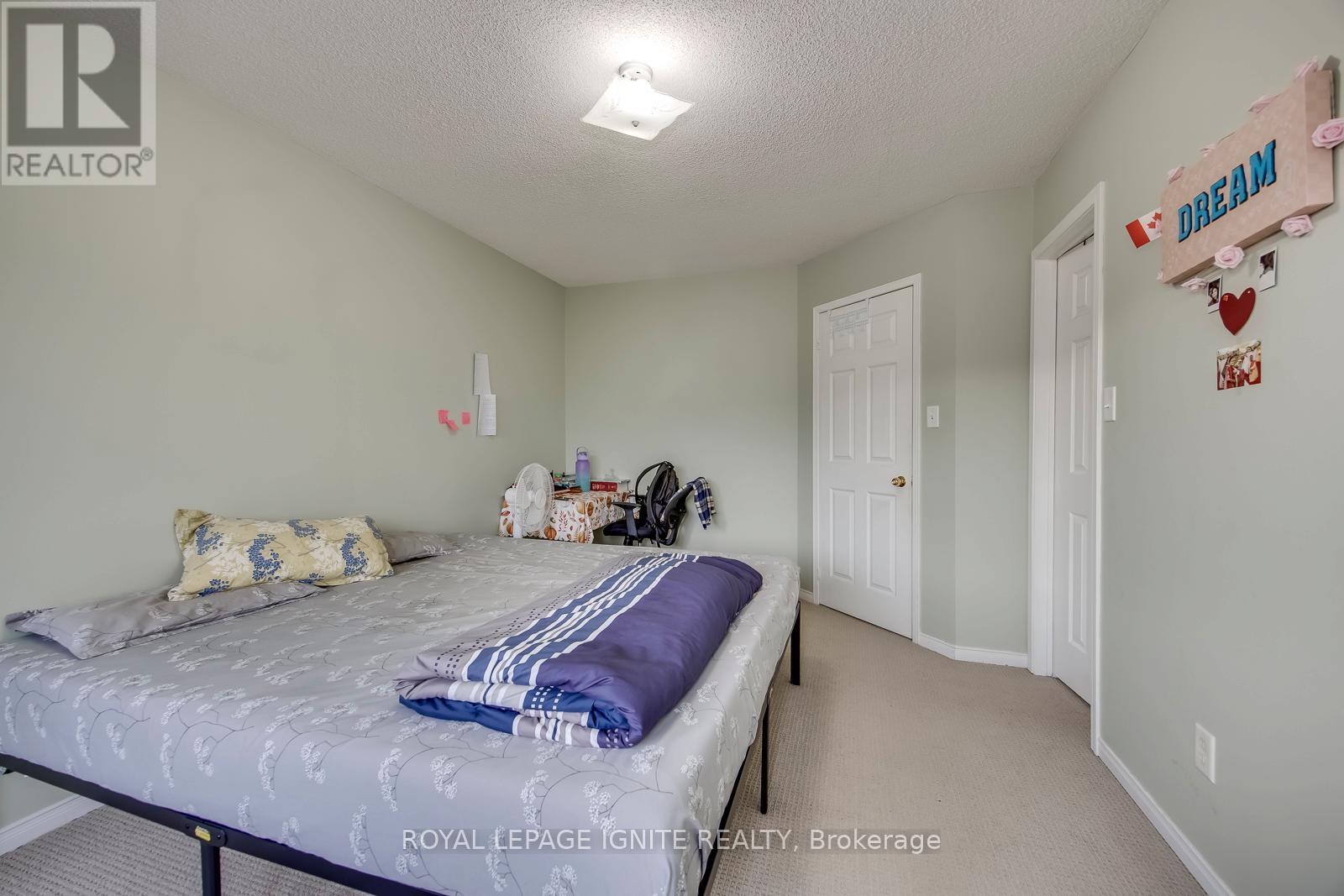 7086 FAIRMEADOW CRESCENT - 23