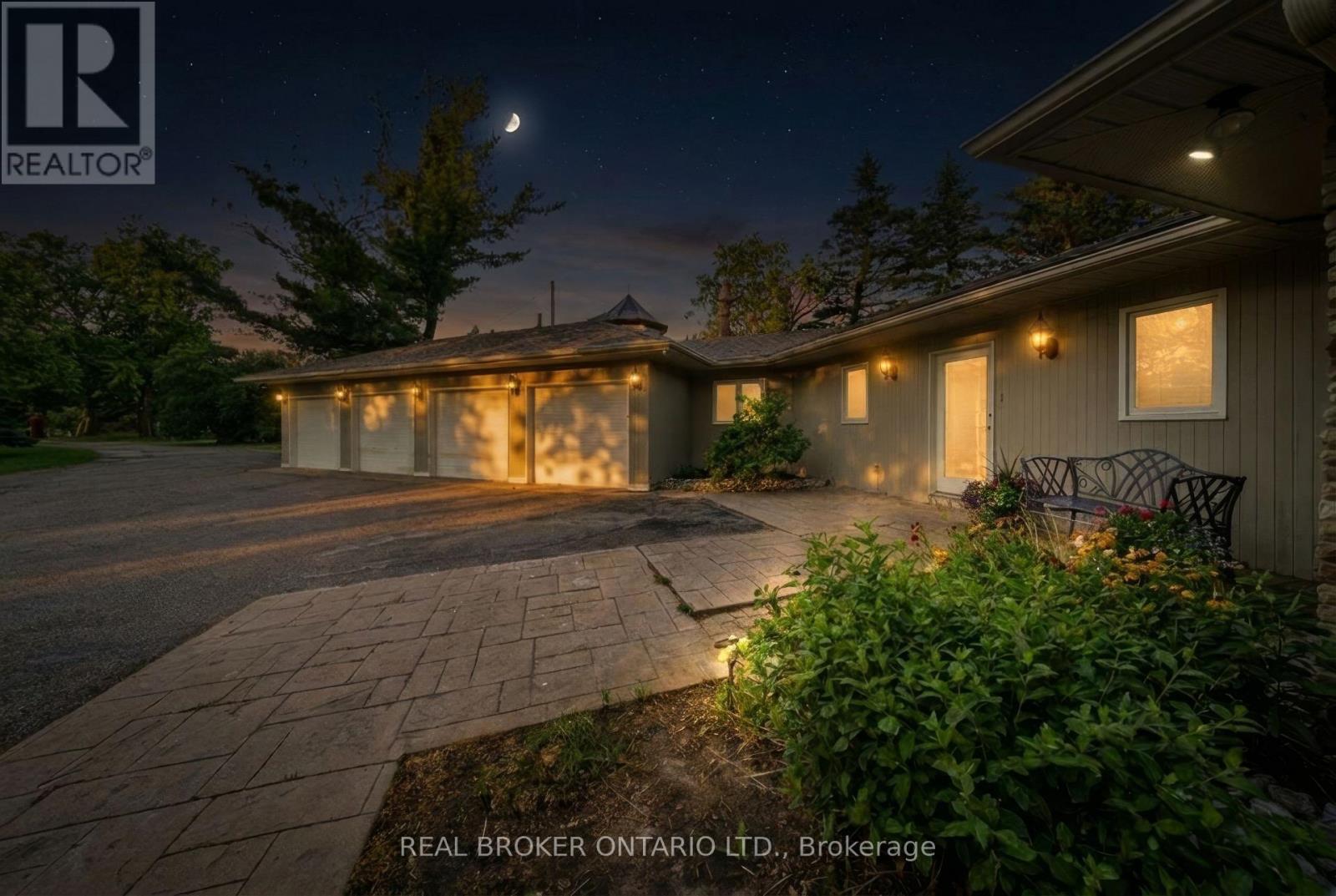529 CONSERVATION DRIVE - 3
