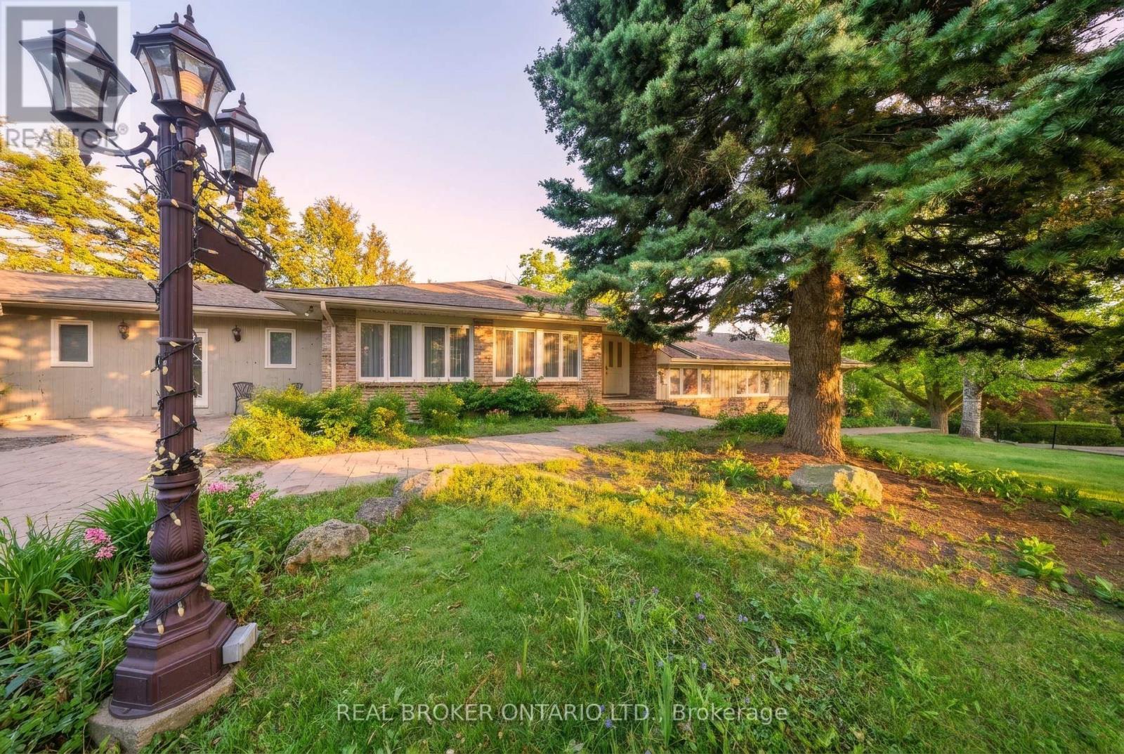 529 CONSERVATION DRIVE - 4