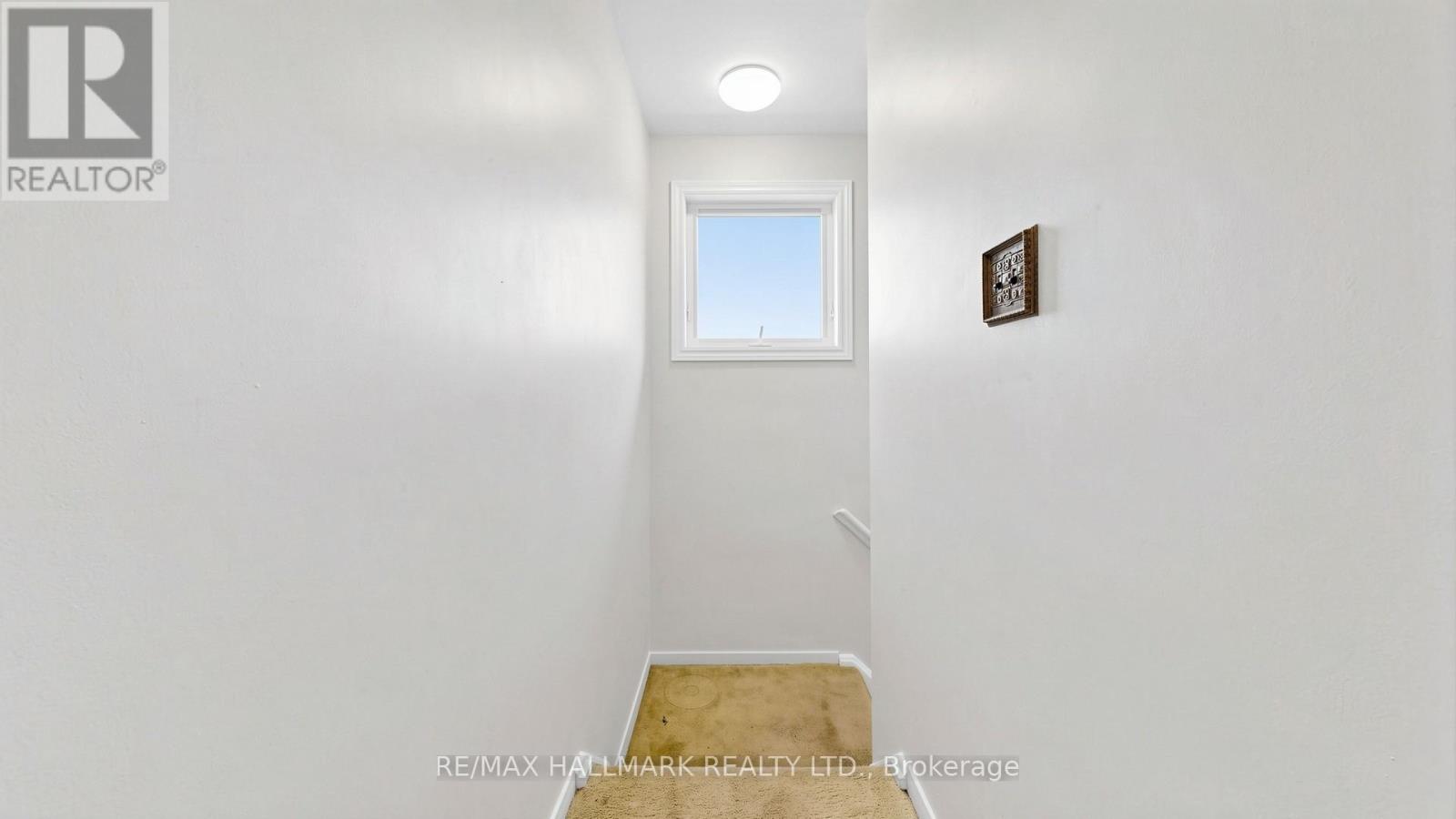 9 RUBYDALE GARDENS - 11