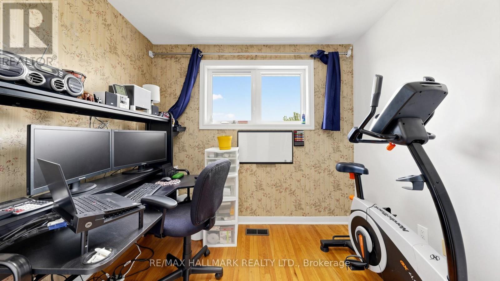 9 RUBYDALE GARDENS - 16