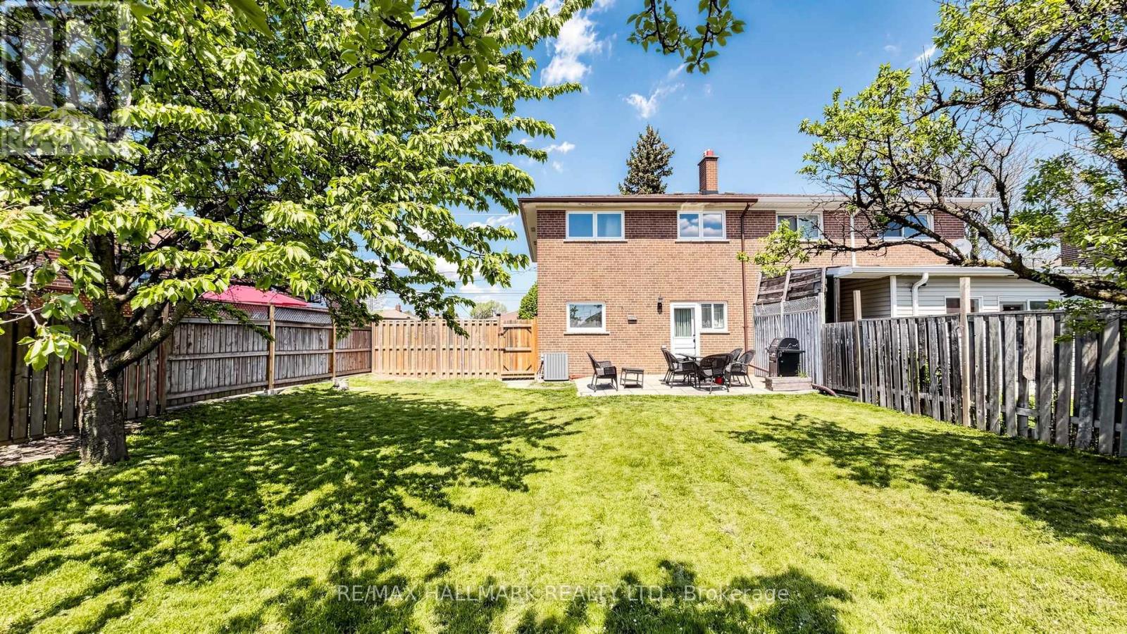 9 RUBYDALE GARDENS - 23