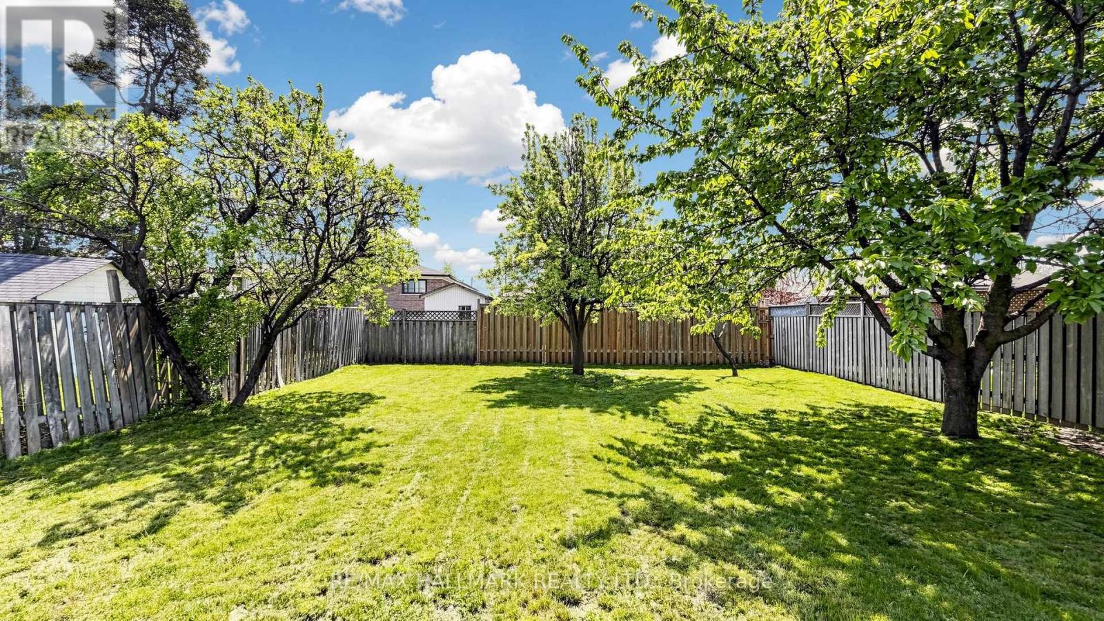 9 RUBYDALE GARDENS - 26