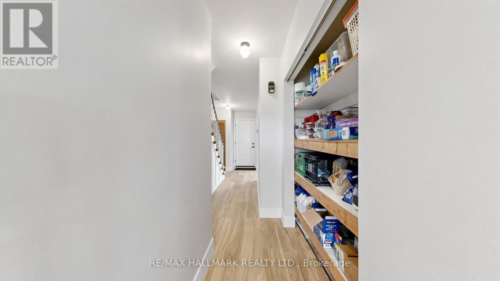 9 RUBYDALE GARDENS - 6