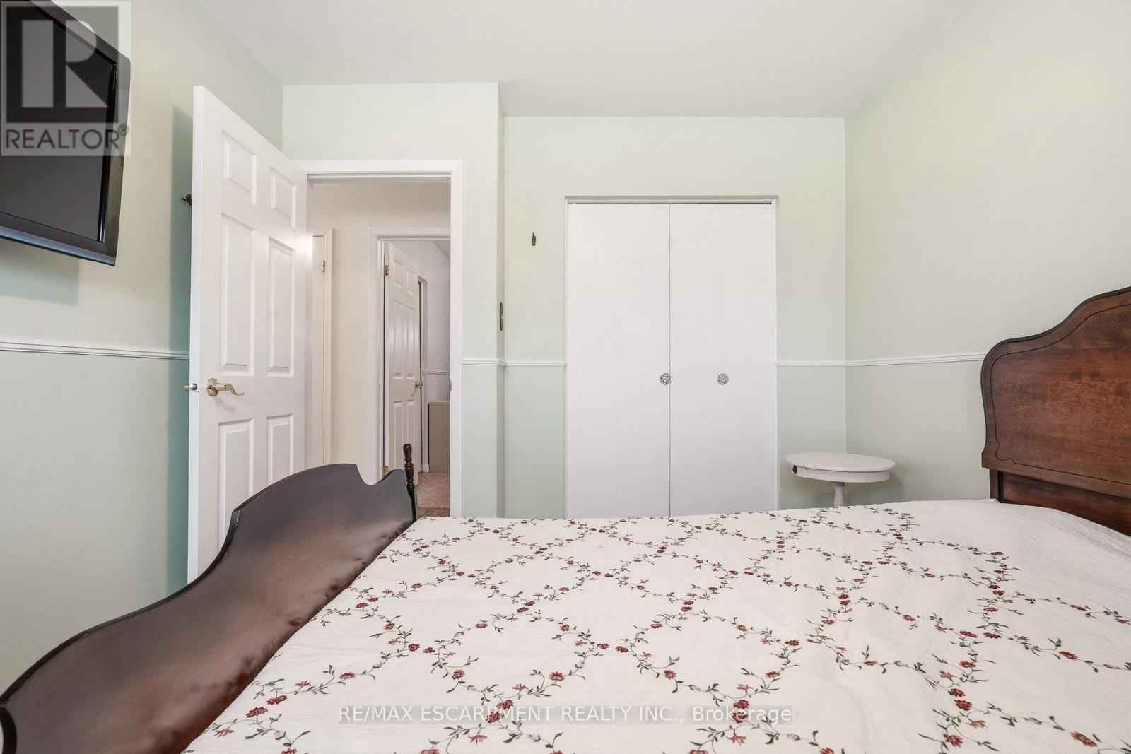 491 WARMINSTER DRIVE - 14