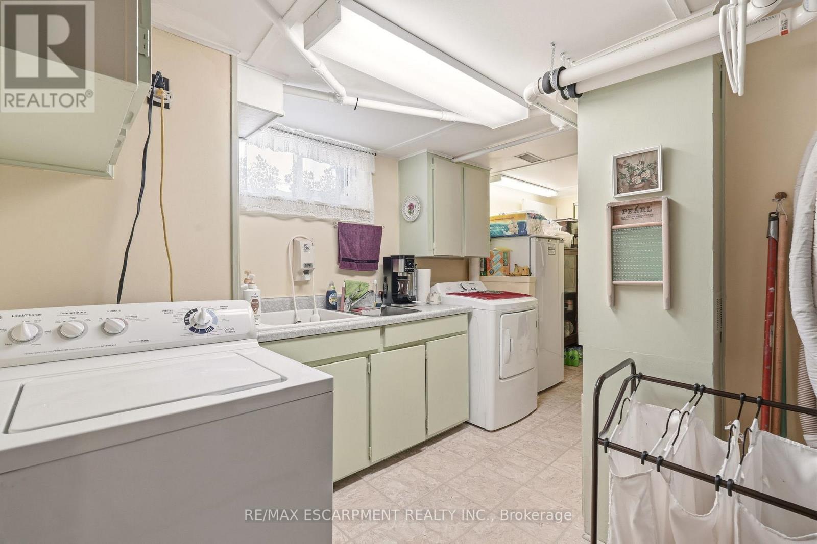 491 WARMINSTER DRIVE - 20