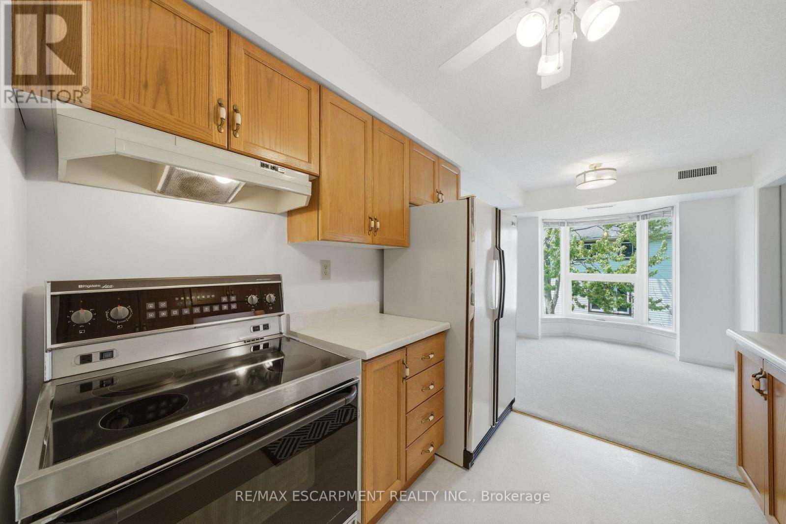 #303 416 LIMERIDGE ROAD - 12